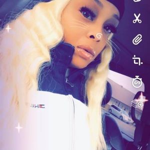 Meet your Posher, Christie